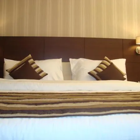 Liv Inn - Naraina-3